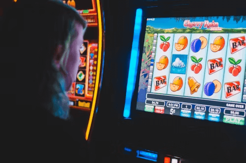 Gaming Vendor Licence Awarded to Konami Gaming